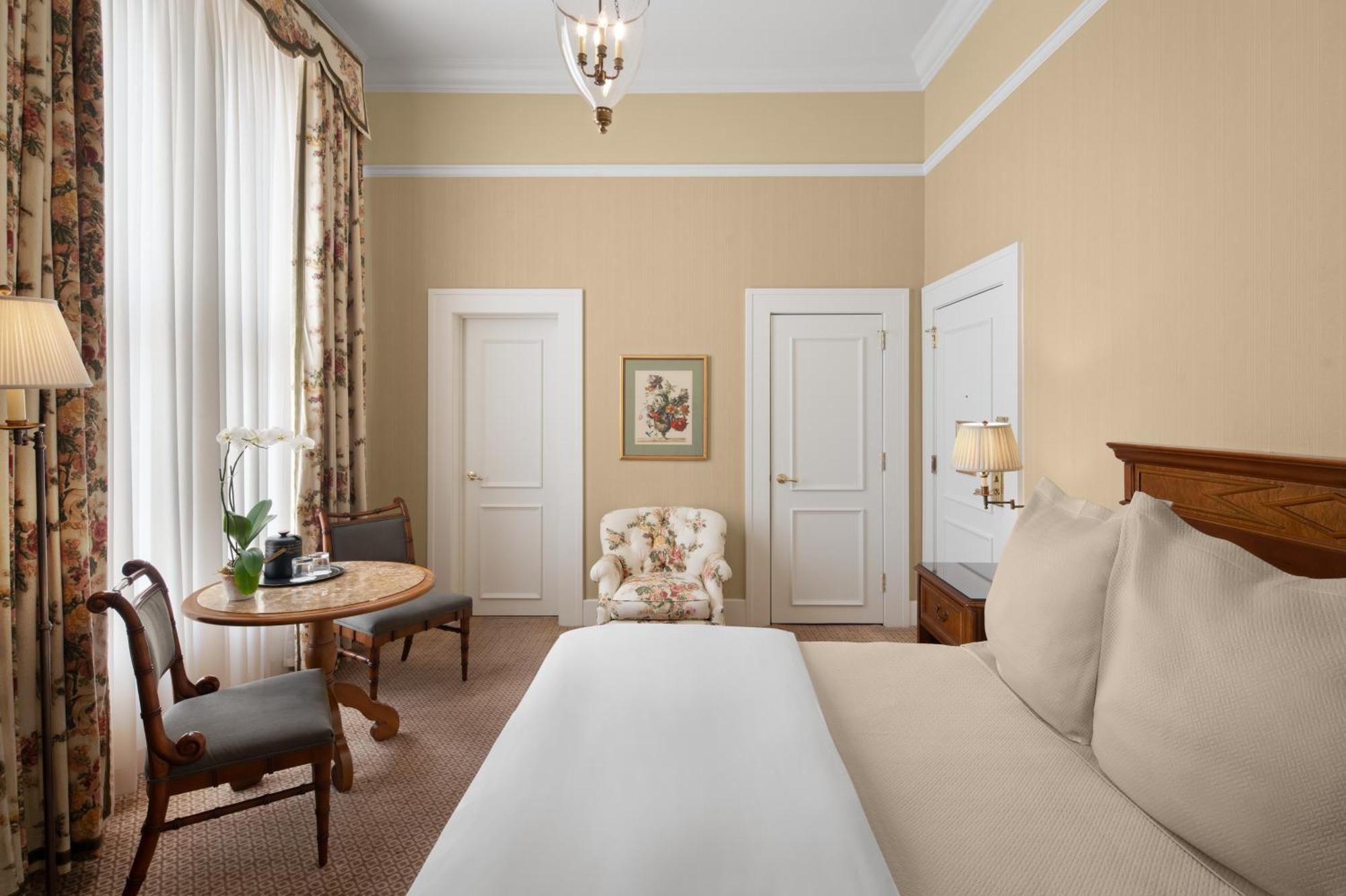 Superior King Room,1609334808:JPEG