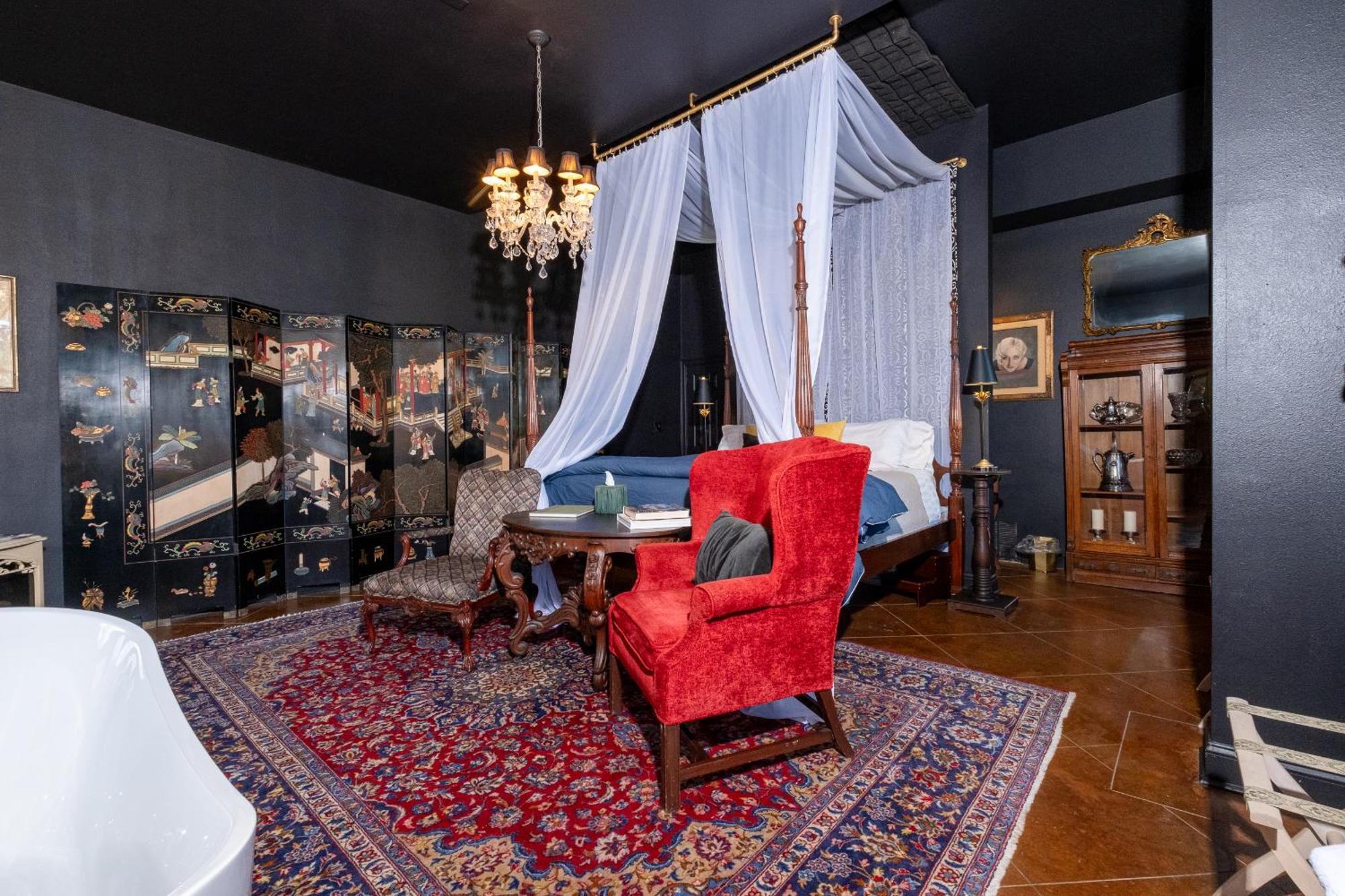 King Suite